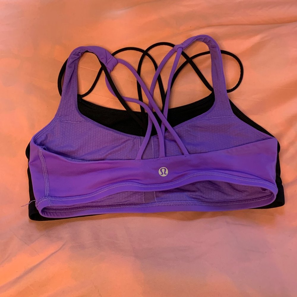 Lululemon sports bra